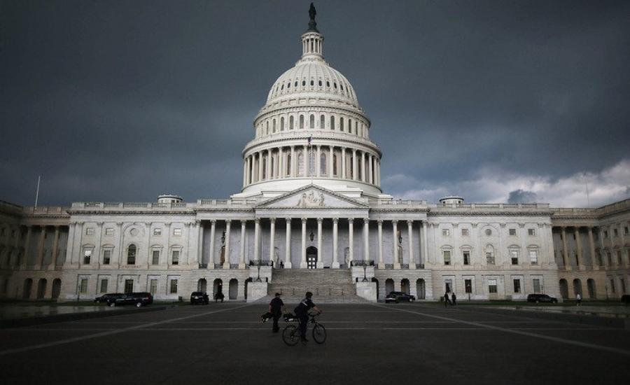 مجلس الشيوخ الأمريكي يقرّ قانونا لوقف تمويل السلطة الفلسطينية