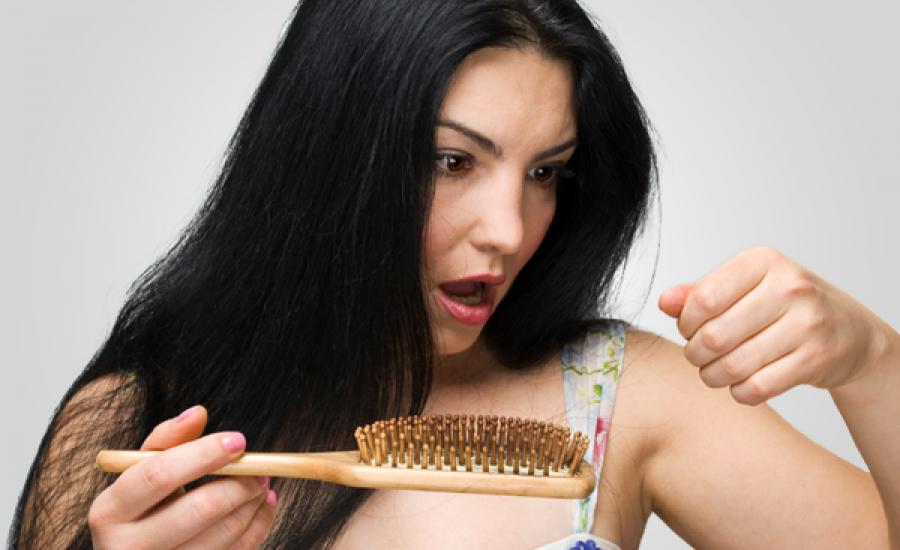 woman-suffering-from-hair-loss_qrc3gx