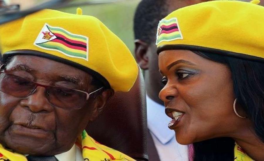 رئيس زيمبابوي وزوجته 