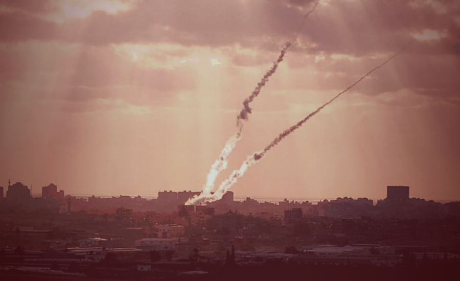 اطلاق الصواريخ وغزة