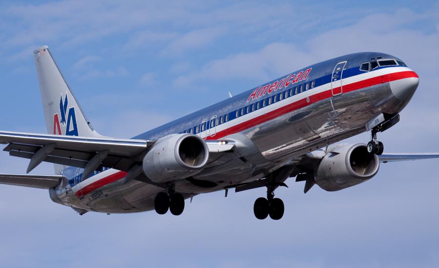 American.Airlines.Boeing.737-800.YUL_.20091