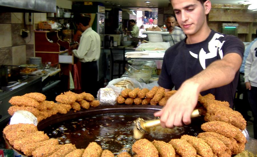 محافظة رام الله والبيرة: أغلبية المطاعم ملتزمة بإجراءات الصحة والسلامة