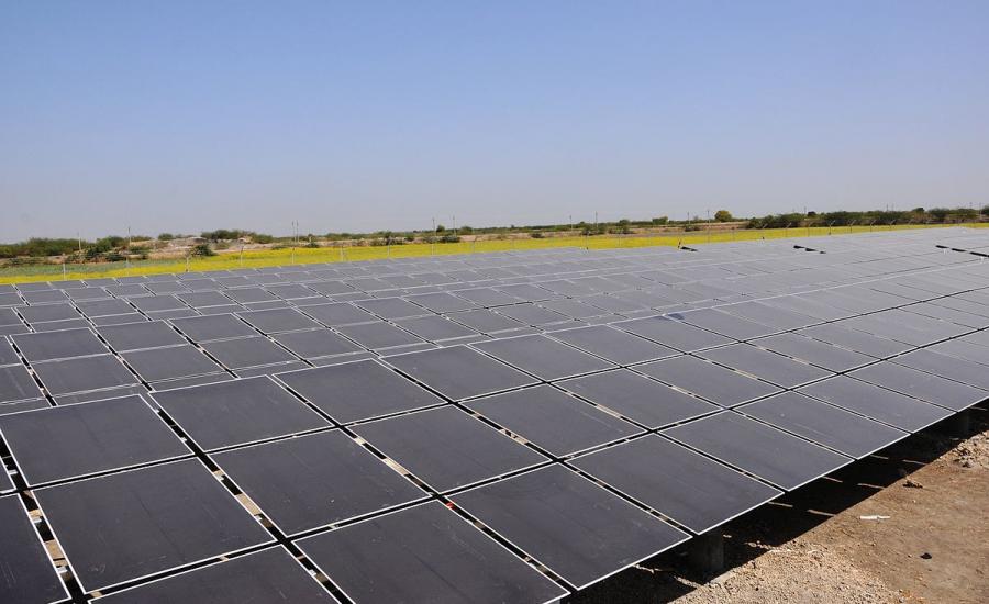 خطة لبناء محطة لتوليد الكهرباء بالطاقة الشمسية في غزة بتكلفة 200 مليون دولار