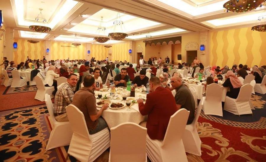 بنك فلسطين ينظم افطارات جماعية لمئات الأيتام 