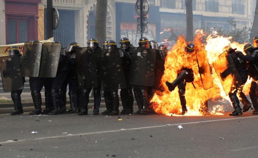 الشرطة الفرنسية والاحتجاجات 