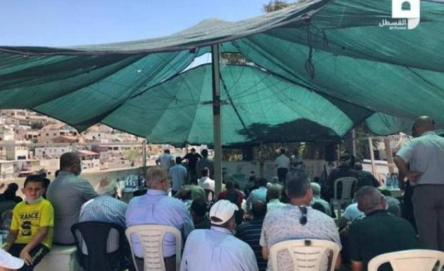 d-shasha-233-اخبار-فلسطين-مقدسيون-يؤدون-الجمعة-في-خيمة-الاعتصام-بسلوان-تنديدا-بسياسة-هدم-المنازل