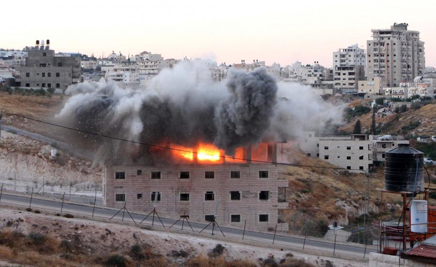 تفجير بناية سكنية في وادي الحمص 