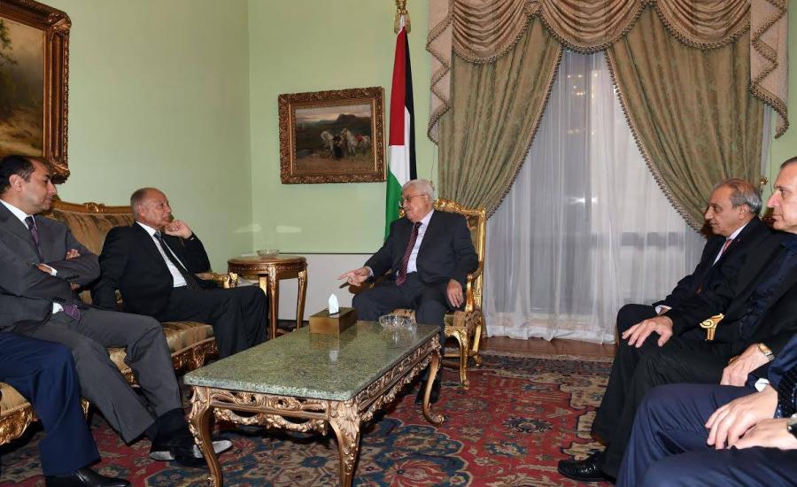 الرئيس يلتقي الأمين العام لجامعة الدول العربية في القاهرة
