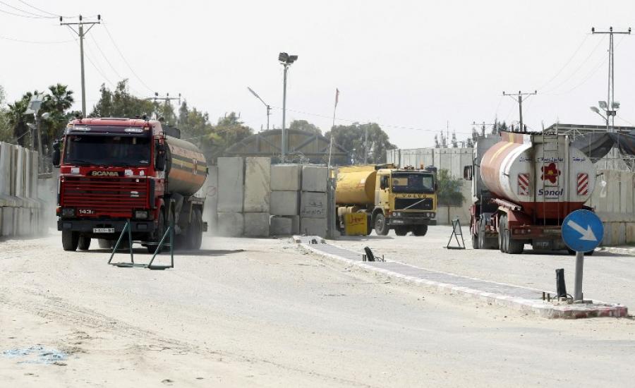 ادخال شاحنات غاز الى غزة عبر مصر 