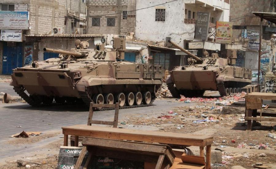 الدبابات الاماراتية في اليمن 