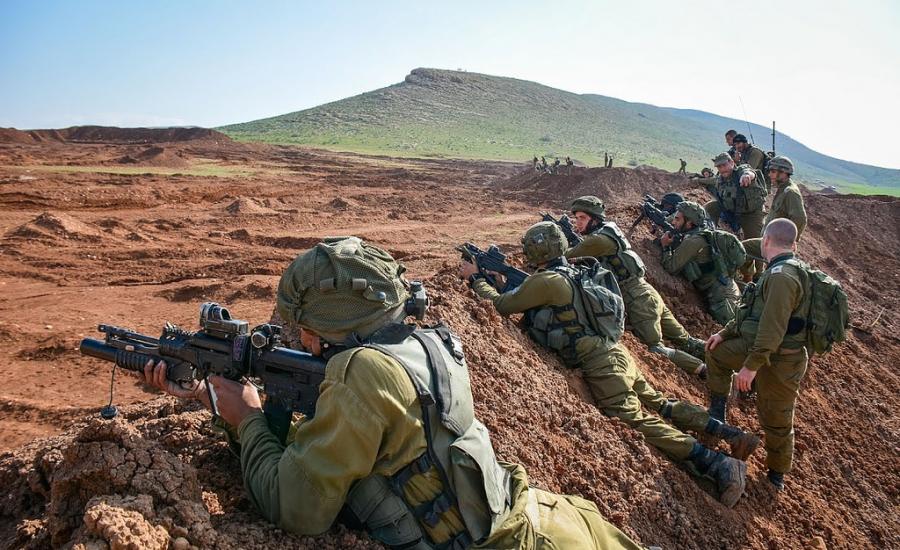 قوات اسرائيلية في محيط قطاع غزة 
