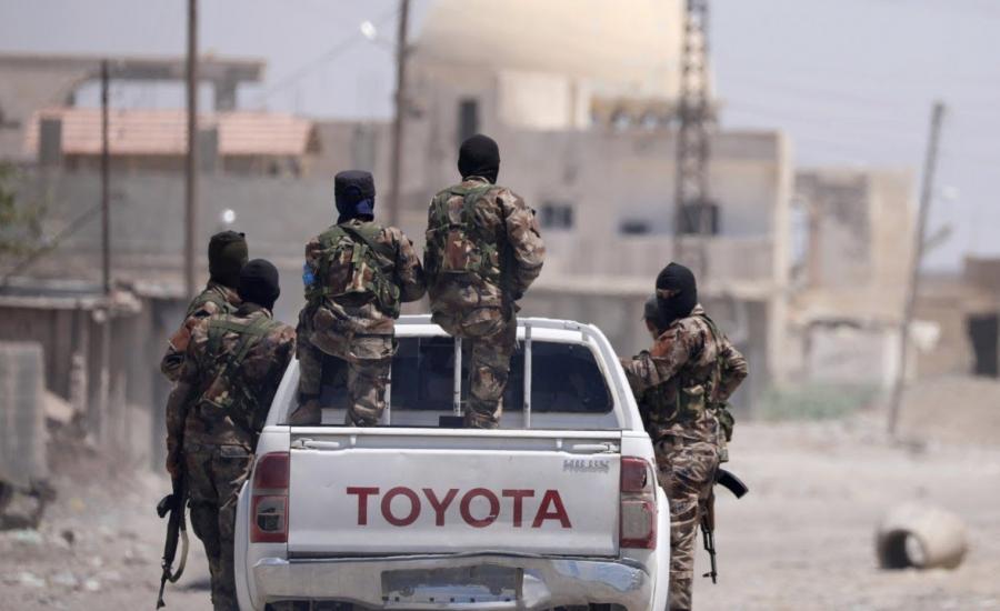"داعش" تبدأ بالخروج من معقلها الرئيسي في سوريا