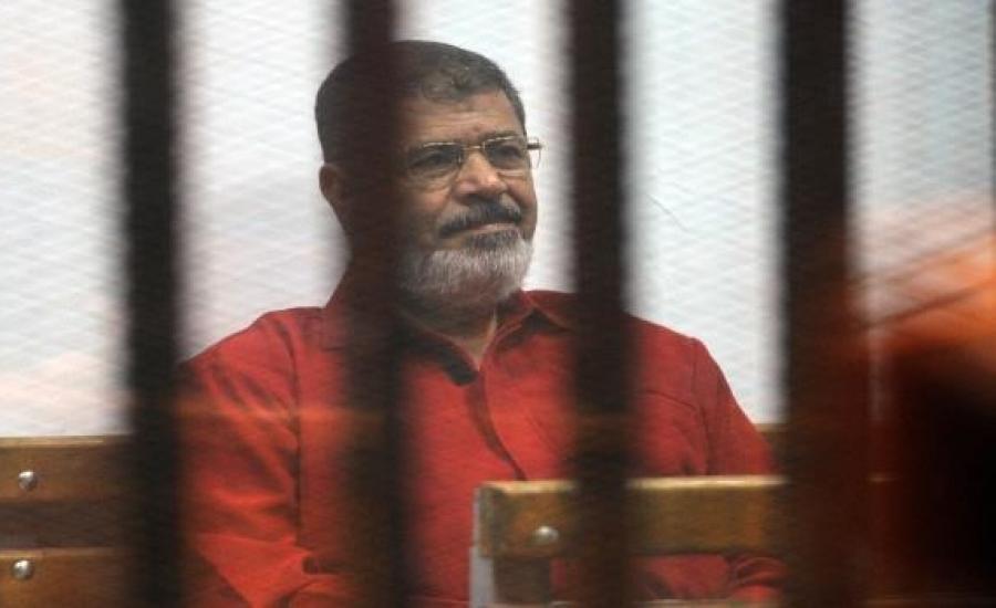 large-محمد-مرسي-يوجّه-رسالة-من-داخل-زنزانة-السجن-للمصريين-عشية-العيد-57ddf