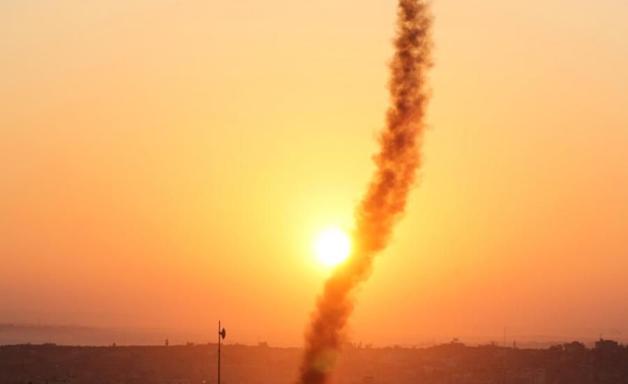 اصابة مستوطنين في قصف صاروخي من غزة 