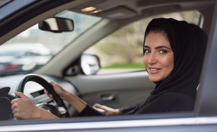 تحرير أول مخالفة بحق امرأة سعودية قادت سيارتها بالرياض