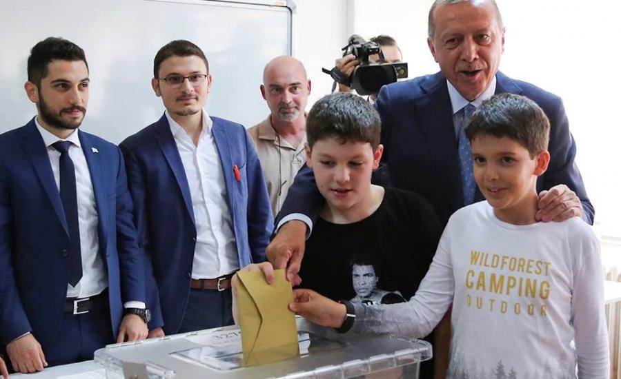 اغلاق مراكز الاقتراع في تركيا ونتائج أولية خلال ساعتين