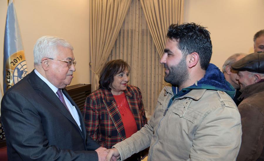 الرئيس ومعاذ عمارنة 
