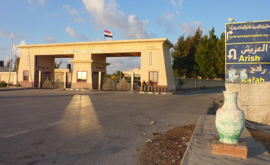  مصر تلغي فتح معبر رفح بعد استهداف مسلحين للجيش المصري في سيناء