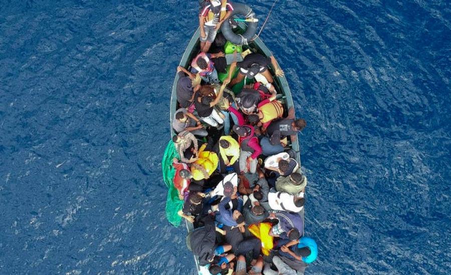 مهاجرين غير شرعيين في البحر المتوسط 