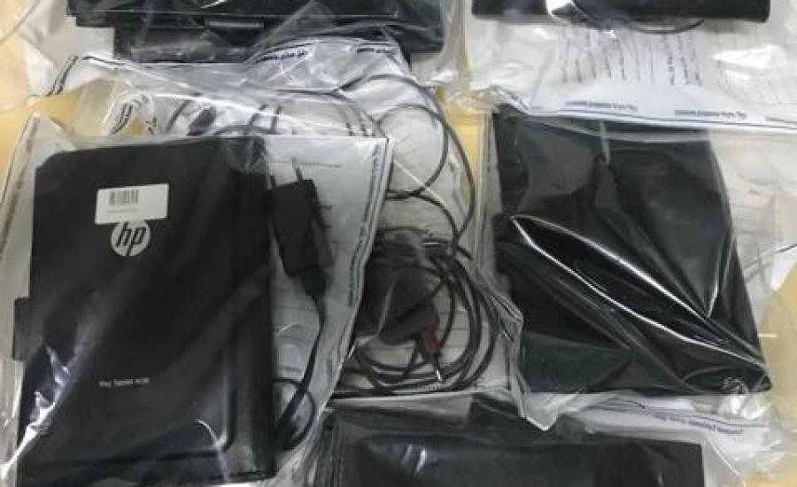 القبض على سيدة سرقت 32 جهاز تابلت من جهاز الإحصاء الفلسطيني