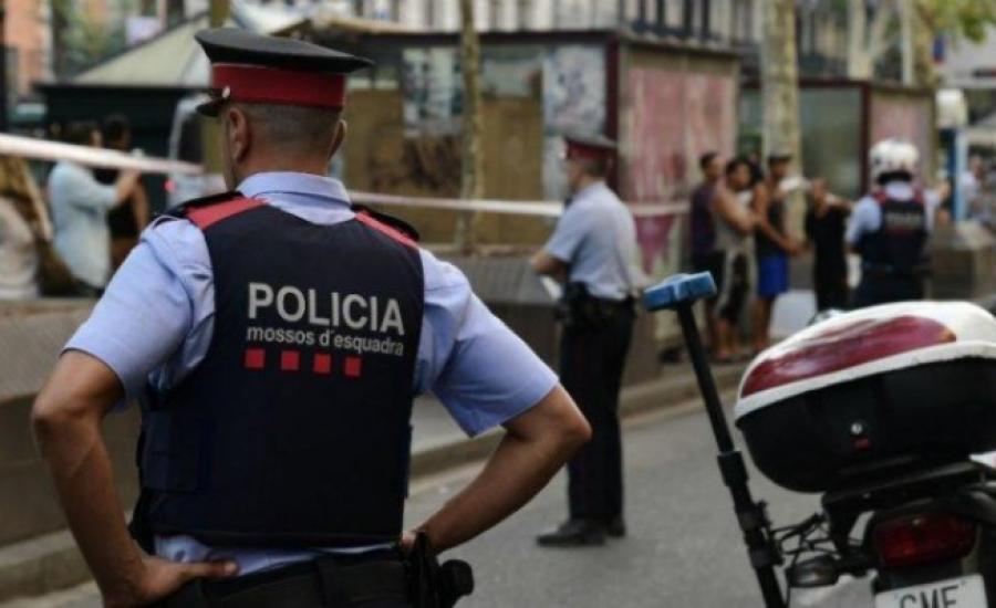 شرطة كتالونيا تتعرف على 3 جثث وتكشف خلية تضم 12 شخصا