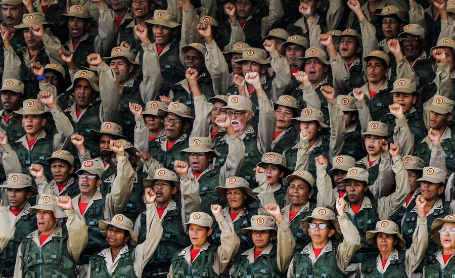 انشقاق عسكريين فننزولين 
