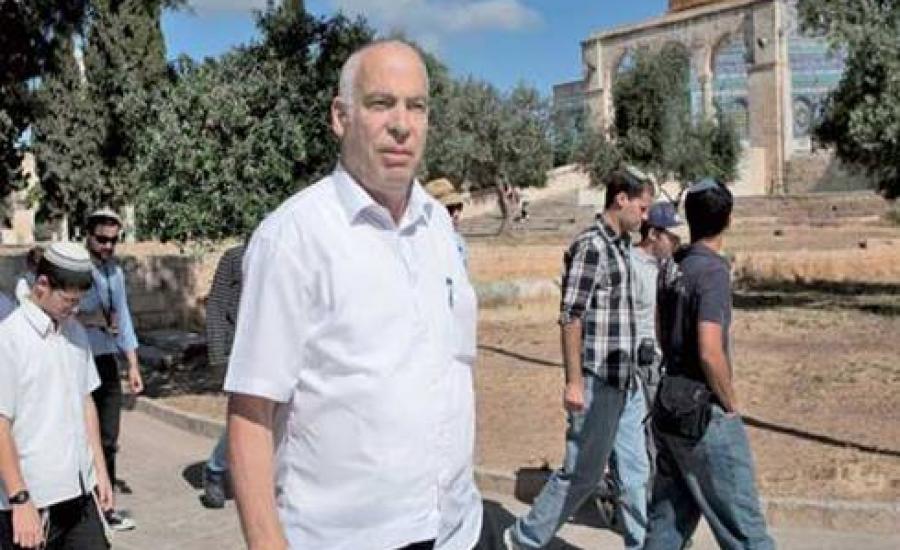 وزير الزراعة الاسرائيلي يقتحم الاقصى 