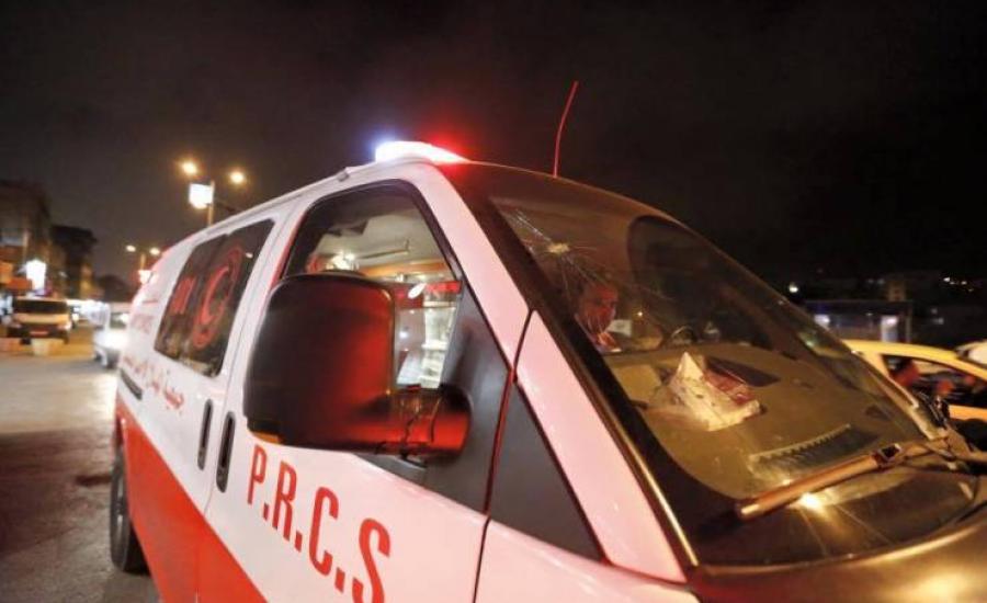 اصابة 4 مواطنين في انفجار جسم مشبوه اثناء قطفهم الزيتون بالخليل 