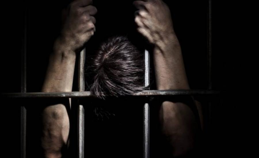 محكمة أريحا تصدر أحكاماً بحق 4 متهمين ومتهمات بتنفيذ جرائم قتل بالضفة 