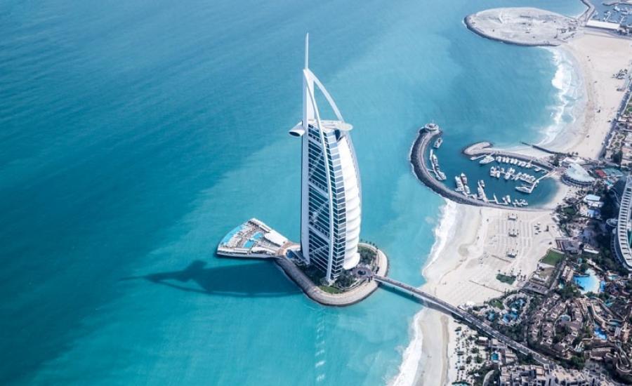 الاسرائيليين يحطمون الفنادق في دبي