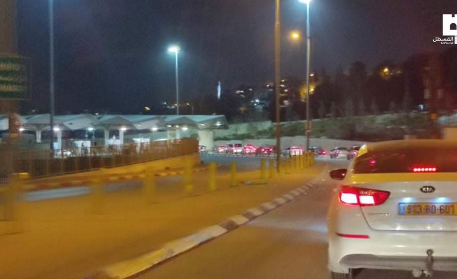 مستوطنون يهاجمون مركبات الفلسطينيين في القدس