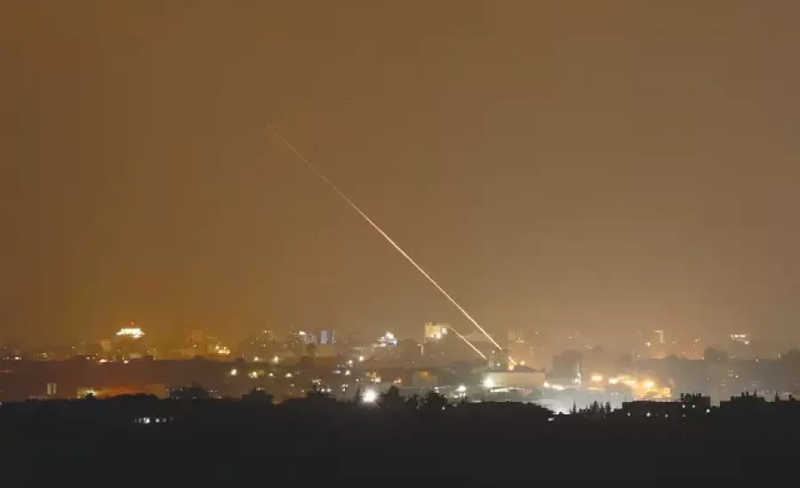 اطلاق صواريخ من قطاع غزة اثناء زيارة نتنياهو