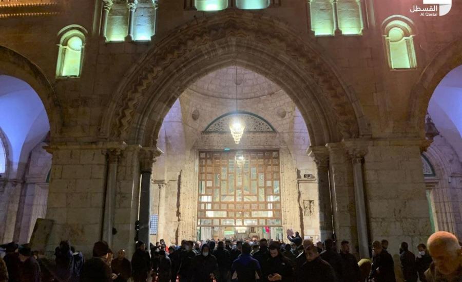 صلاة الفجر.jpg