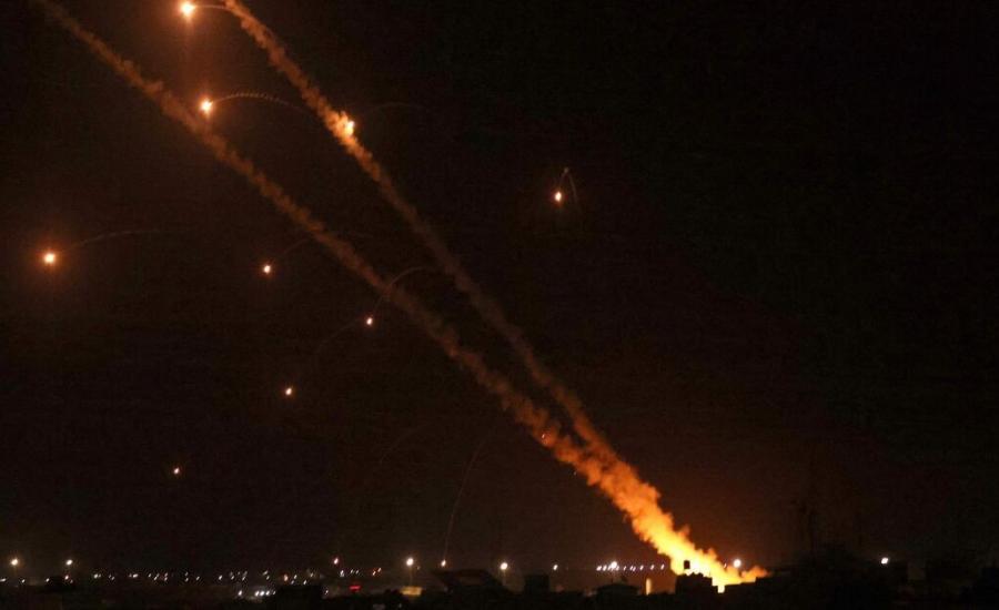 اطلاق الصواريخ من قطاع غزة
