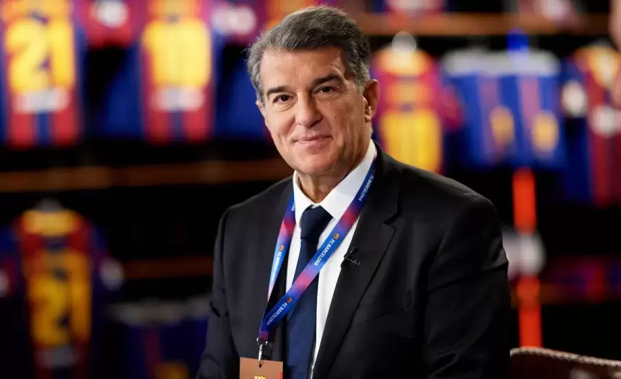 رئيس نادي برشلونة وجبريل الرجوب
