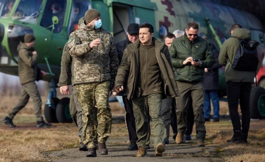 الرئيس الاوكراني والحرب