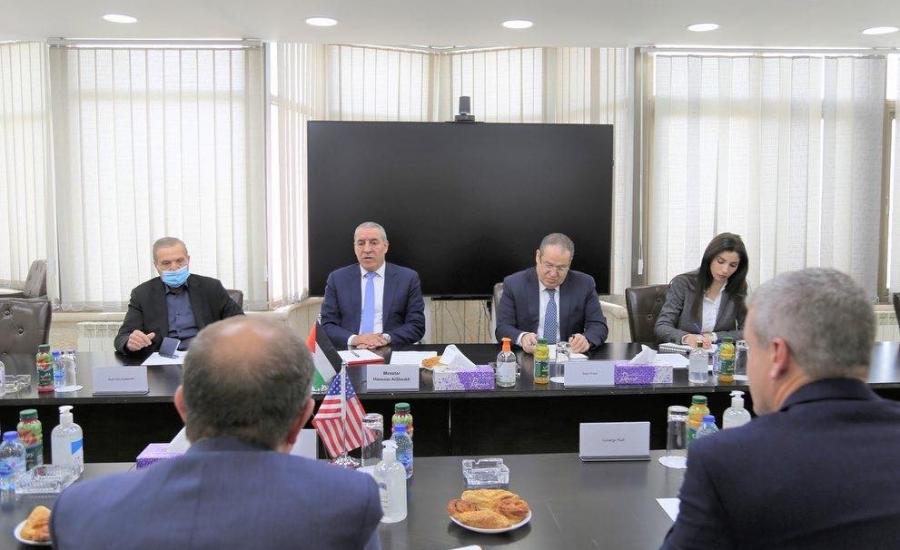 حسين الشيخ والمبعوث الامريكي .jpg