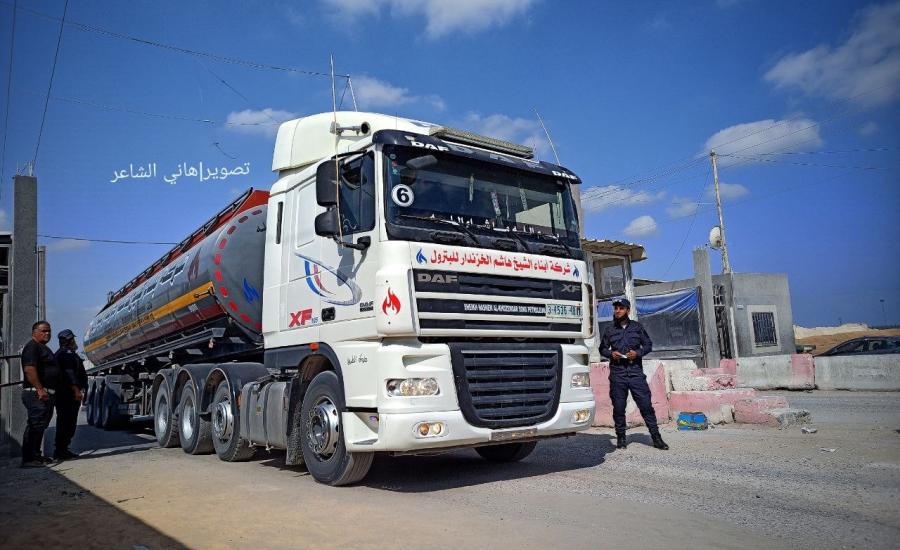 ادخال شاحنات الوقود الى غزة