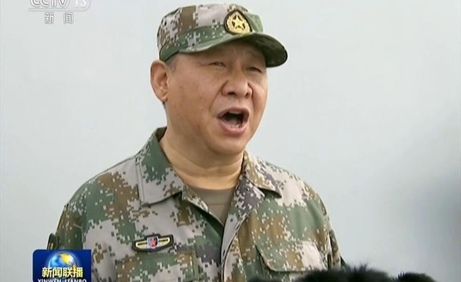 الرئيس الصيني والجيش