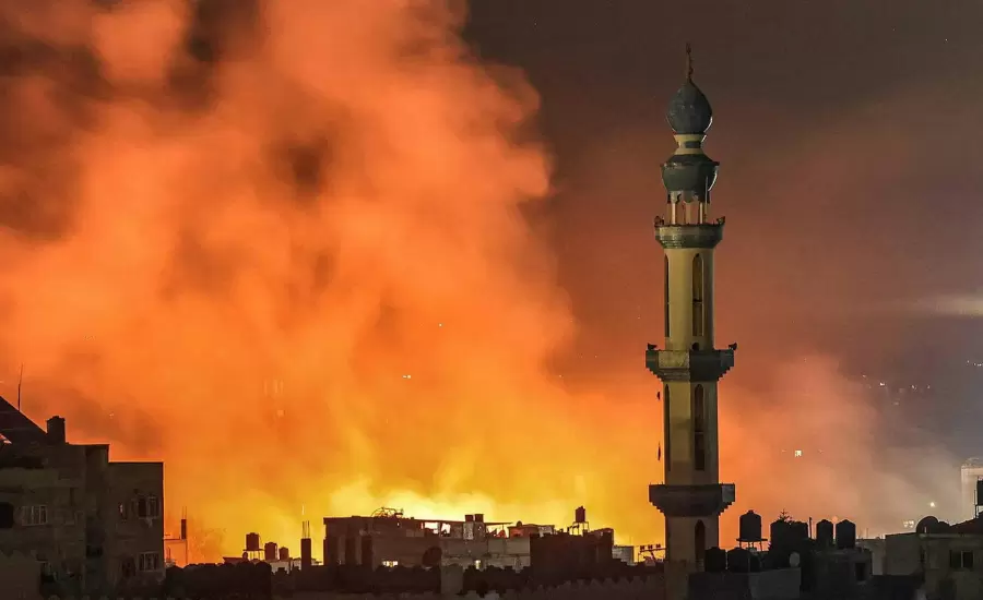 الجيش الاسرائيلي يحرقون منازل