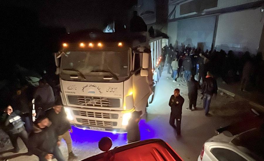 AA-20240316-34011240-34011239-TRUCK_CARRYING_HUMANITARIAN_AID_SUPPLIES_ENTERS_GAZA.jpg