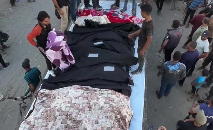 شاحنةٌ_تحمل_الشهداء_لكثرتهم…_💔🇵🇸A_truck_carries_the_martyrs,_for_000011.jpg