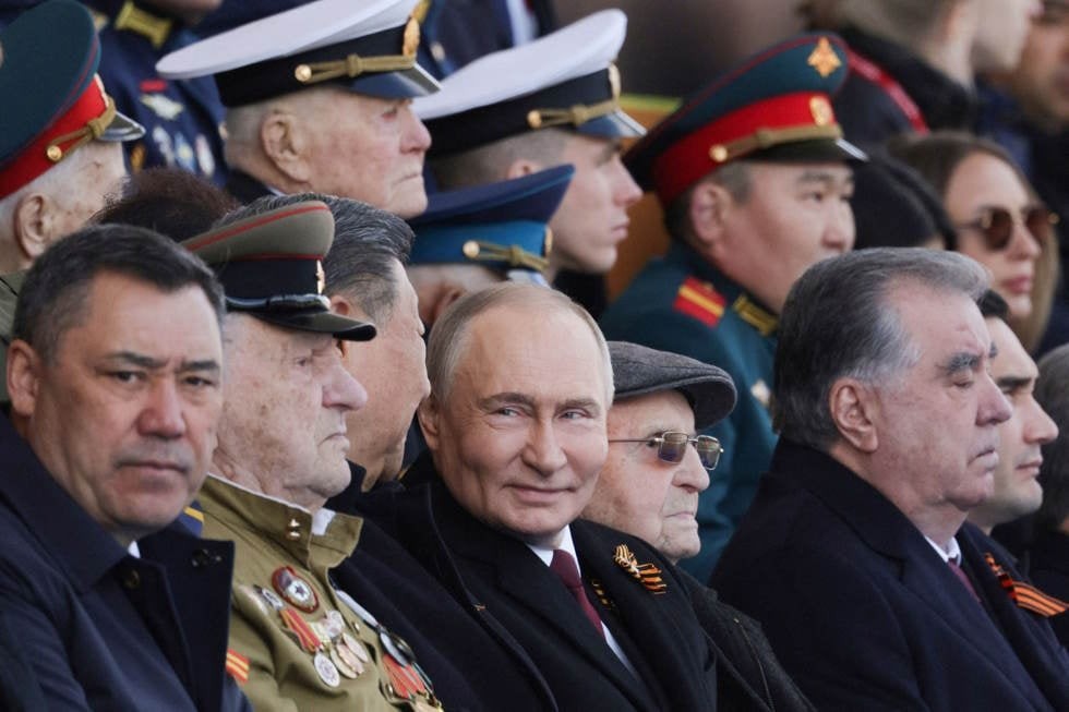 20250509105702reup-2025-05-09t105456z_336158017_rc2aeeaoa0y9_rtrmadp_3_ww2-anniversary-russia-parade.h-1.jpg